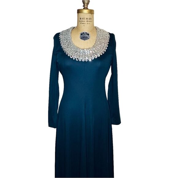 Vintage 70s Bernie Bee Long Black Dress with silver sequin neckline Size 2 NWT - Picture 1 of 15